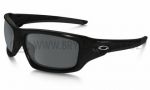 více - Sluneční brýle Oakley Valve OO9236-01